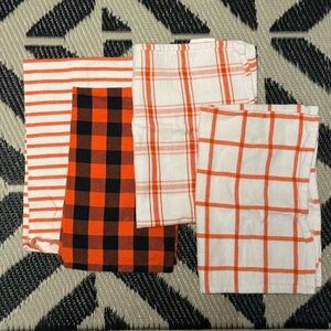 Dish towels: Set of Orange and White Kitchen Towels